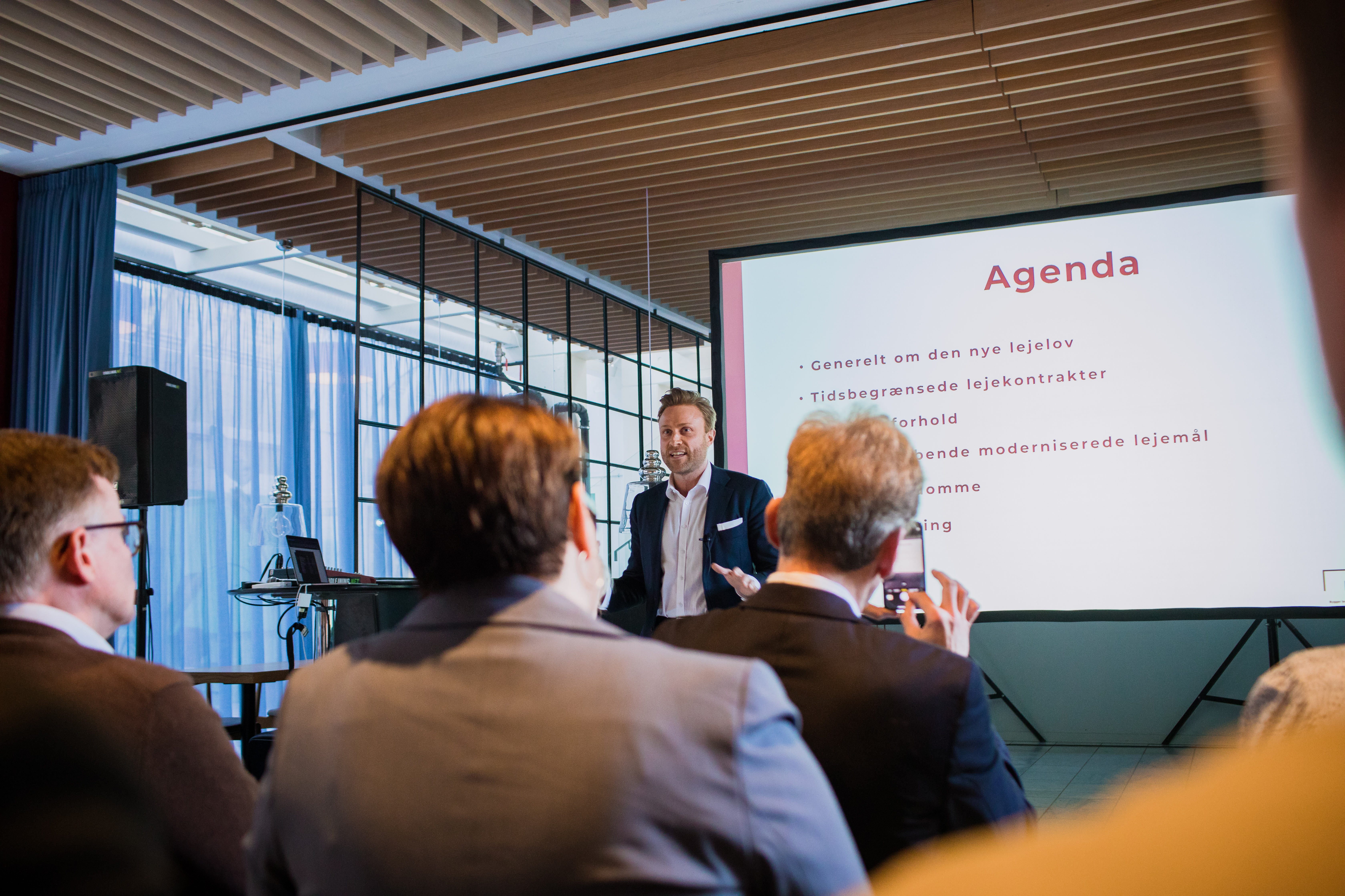 advokat-jan-blicher-grunnet-lejka-juridisk-ekspert-lejekontrakter-værelser